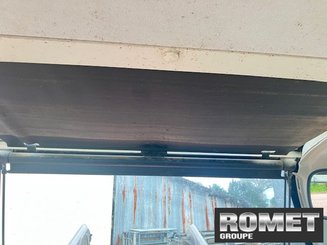 Tracteur agricole Massey Ferguson 5711 M D4 ES - 12