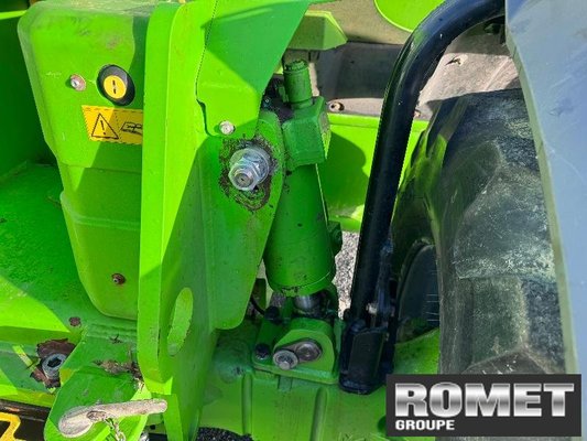 Chariot élévateur télescopique Merlo MF44-9-CS