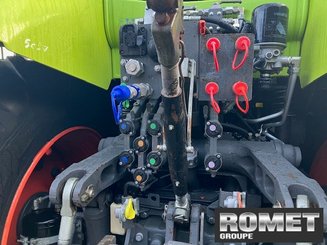 Tracteur agricole Claas AXION 800 - 15