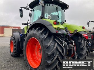 Tracteur agricole Claas AXION 800 - 8