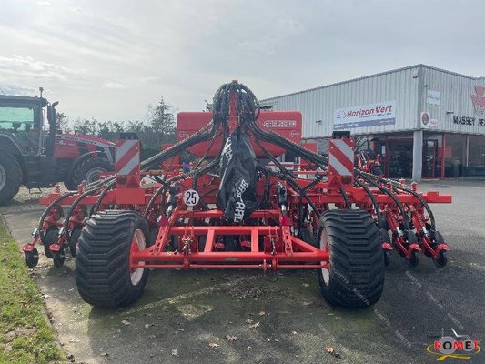 Semoir en ligne conventionnel Maschio GIGANTE 600