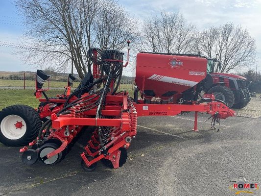 Semoir en ligne conventionnel Maschio GIGANTE 600