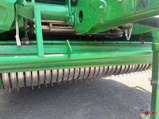 Presse à balles rondes John Deere 960 ISOBUS - 7