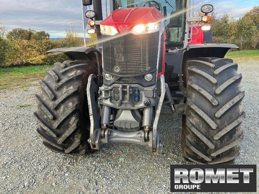Tracteur agricole Massey Ferguson 8S-205 D7 ES