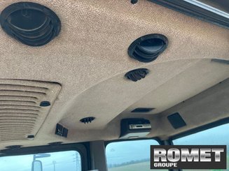 Tracteur agricole Renault TEMIS 610 Z - 8