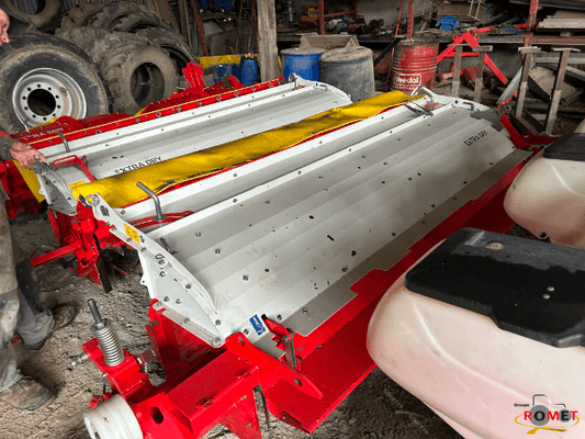 Faucheuse conditionneuse Pöttinger NOVACAT A10ED