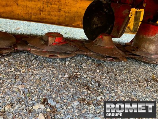Faucheuse conditionneuse Pöttinger NOVACAT A10ED