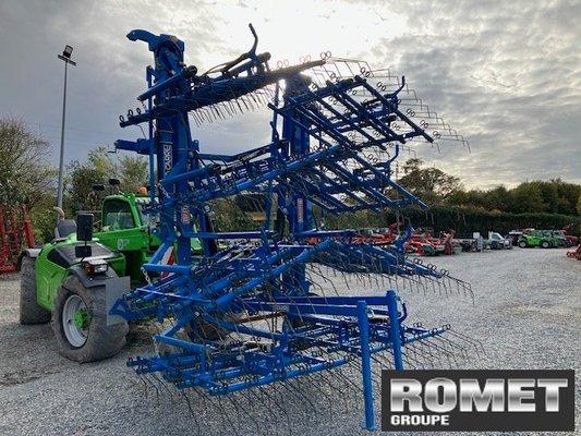 Bineuse CARRÉ SARCLERSE