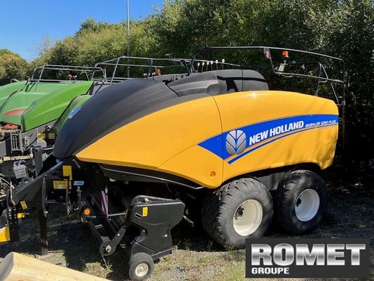 Presse à balles carrées New Holland 1290 PLUS CC