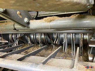 Presse à balles rondes Lely RP 160 V Master - 4