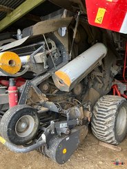 Presse à balles rondes Lely RP 160 V Master - 2