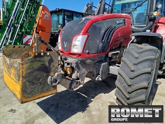 Tracteur agricole Valtra T 163 DIRECT