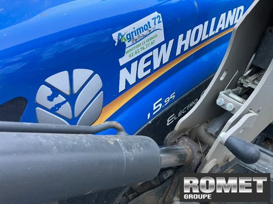 Tracteur agricole New Holland T5,95