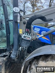 Tracteur agricole New Holland T5,95 - 7