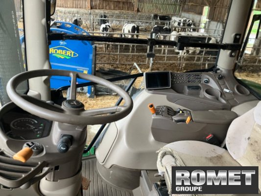 Tracteur agricole John Deere 6150R